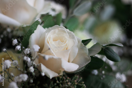 Vintage / Rustic Artisan Bridal Wedding Roses Floral Flower Bouquet Arrangement