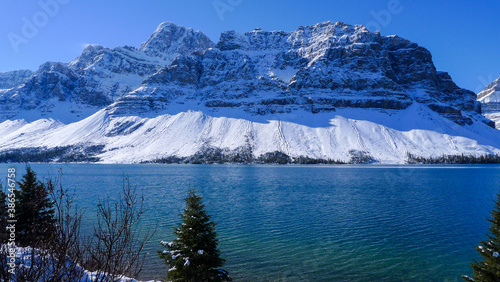 Bow Lake and Crowfoot mountain, Icefields Parkway, Alberta, Canada