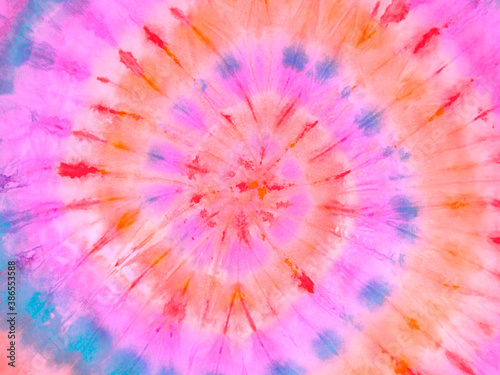 Spiral tie dye wallpaper. H...