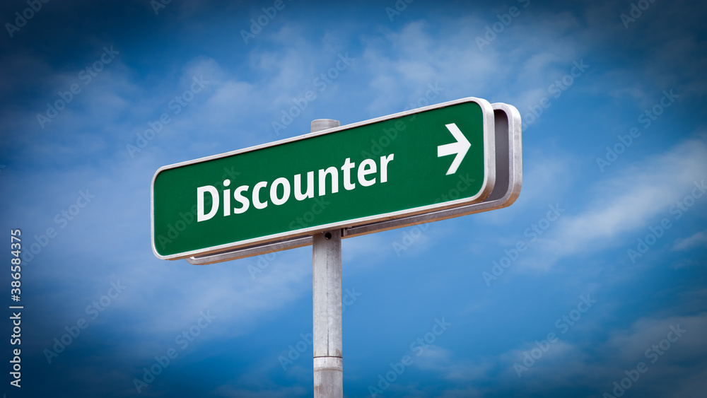 Street Sign to Discounter