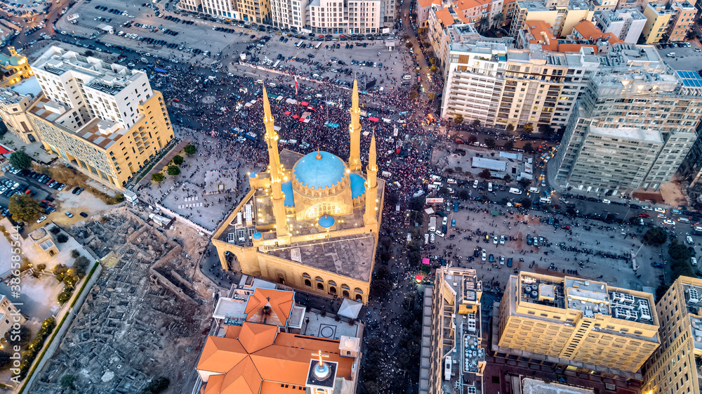 Fototapeta premium Drone shot of Beirut Downtown with Al Amin mosque and Saint Georges Church