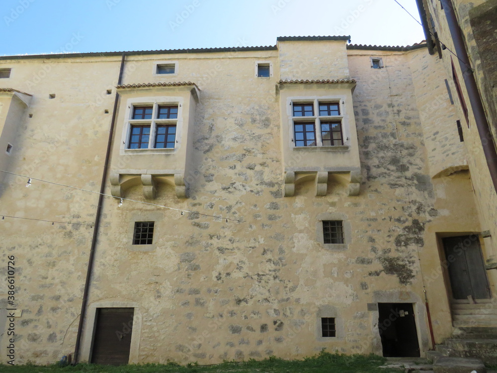 Innenhof der Burg Pazin, Istrien, Kroatien Innenhof der Burg Pazin, Istrien, Kroatien