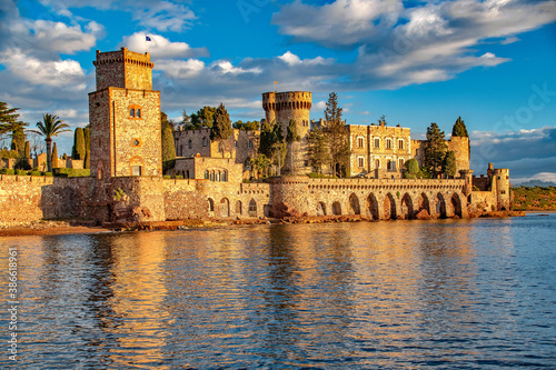 Château de Mandelieu la Napoule en bord de mer près de Cannes sur la Côte d'Azur photo