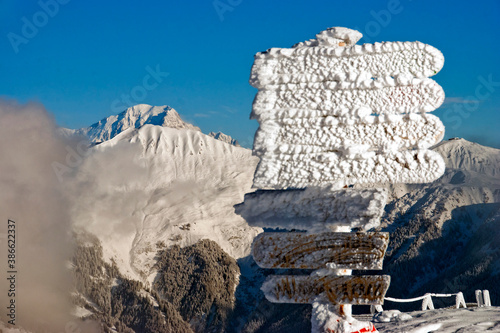 Mont Blanc Courchevel La Tania 3 Valleys ski area French Alps France