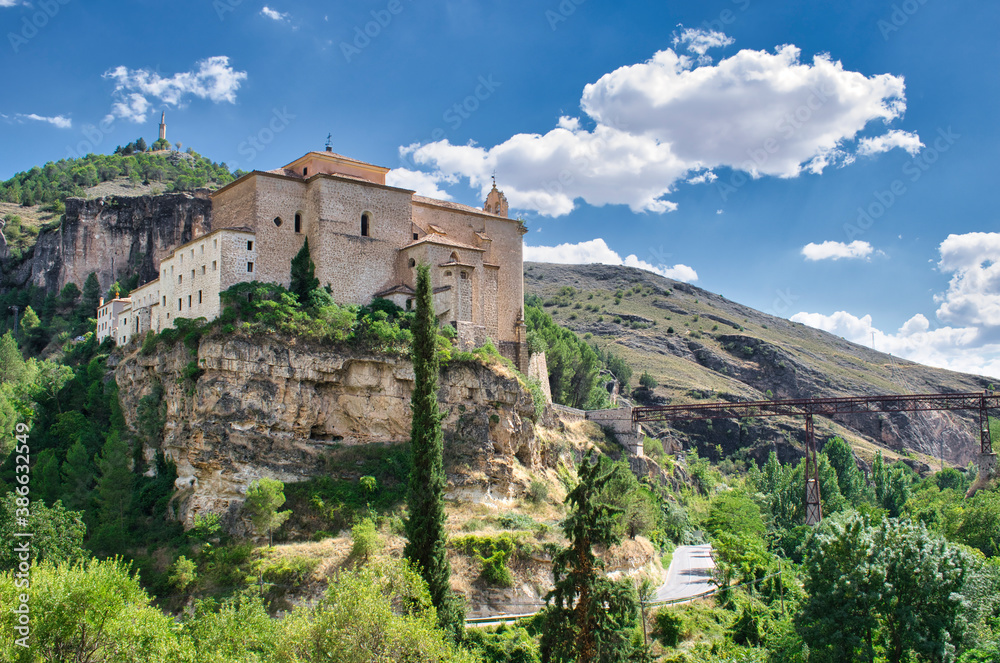 Monasterio de San Pablo del siglo XVI actualmente parador nacional de turismo en Cuenca