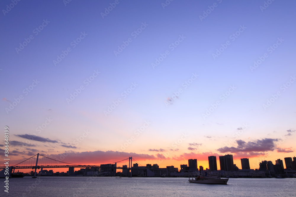 東京港レインボーブリッジ日没パノラマ