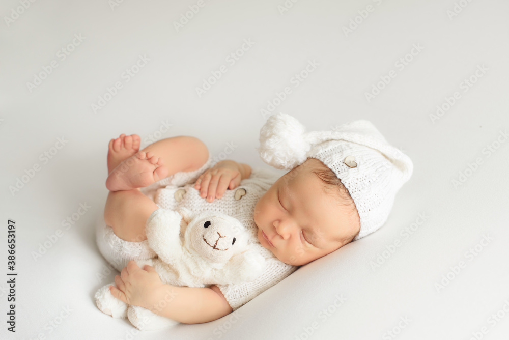 portrait of a little infant newborn baby: baby's face close-up. concept of childhood, healthcare, IVF
portrait of a little infant newborn baby: baby's face close-up. concept of childhood, healthcare, IVF