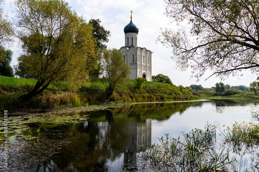 Church of the Intercession on the Nerl in the village of Bogolyubovo in Russia Church of the Intercession on the Nerl in the village of Bogolyubovo in Russia