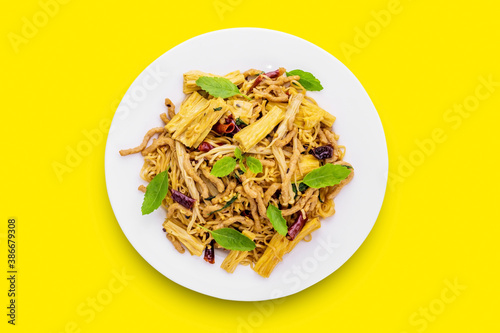 Vegetarian stir fried noodle with basil