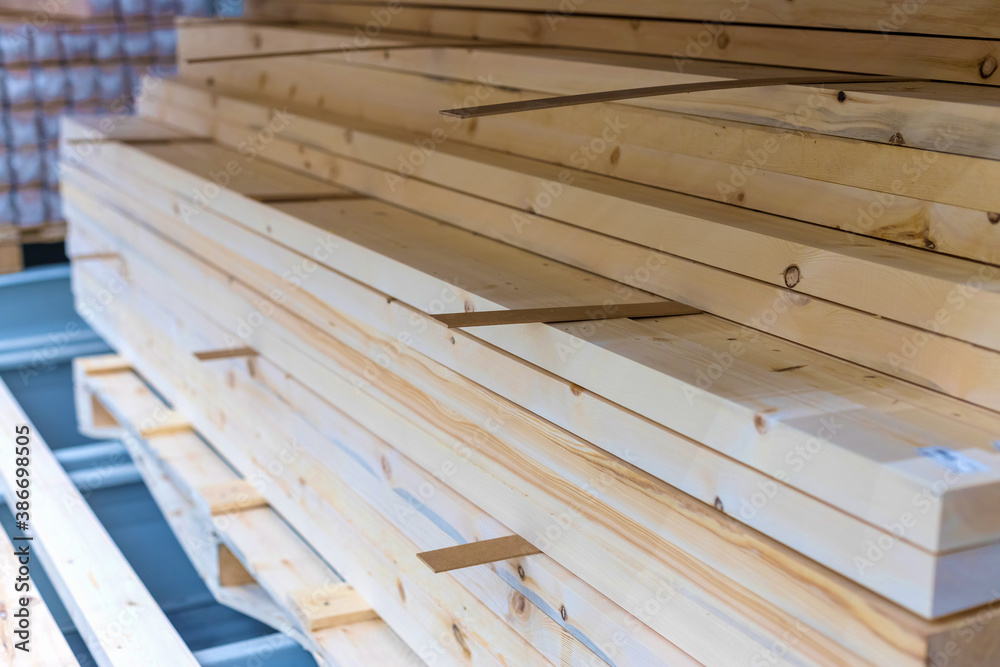 Dry planed solid wood block. Construction industry. For construction and finishing works. Sale of building materials. Dry planed solid wood block. Construction industry. For construction and finishing works. Sale of building materials.
