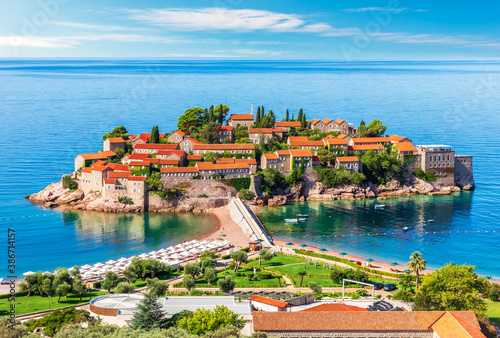 Obraz na płótnie View on Sveti Stefan island, Budva riviera, Montenegro w salonie