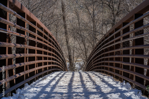 Fototapeta Naklejka Na Ścianę i Meble -  bridge in winter