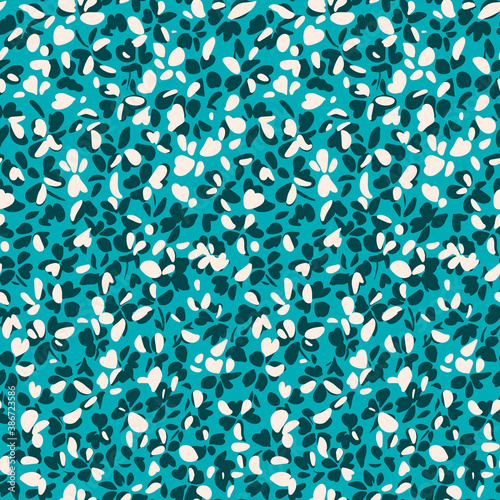 Simple botanical background. Nature ornament. Seamless pattern made of plain flower buds. Glade of small modest daisies. Trendy flat illustration. Fashion, textile and fabric application.