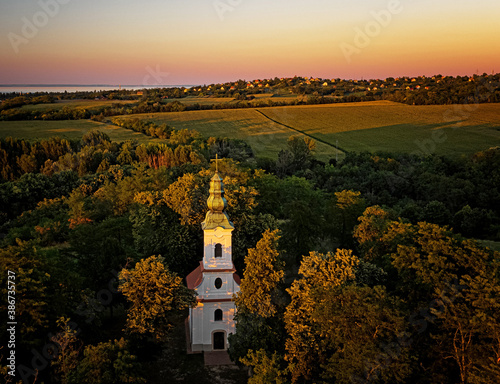 Small chapel in Szantodpusz...