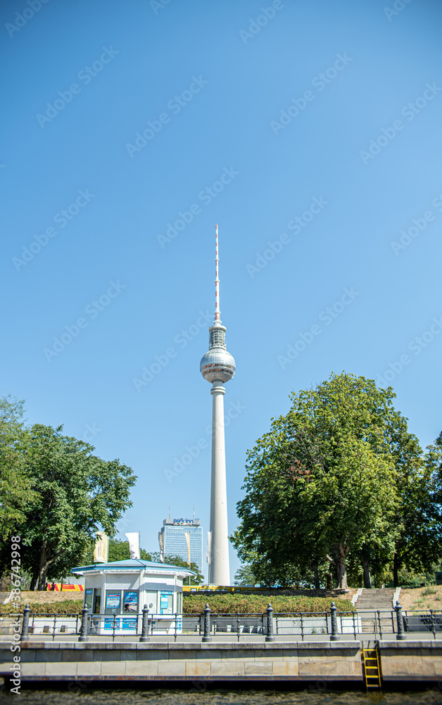Naklejka premium Fernsehturm Berlin