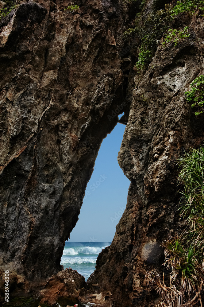 久米島の奇岩ミーフガー