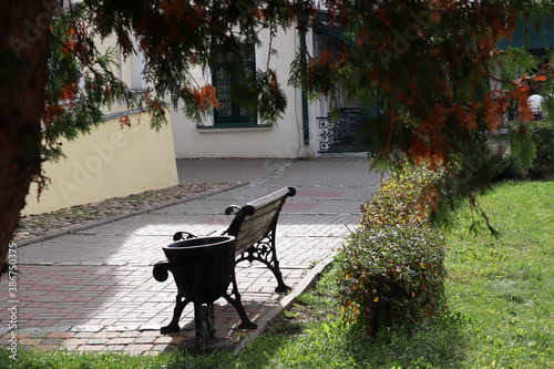 Fototapeta Naklejka Na Ścianę i Meble -  Quiet streets of the old part of Minsk city, Republic of Belarus. Autumn and rest concept.