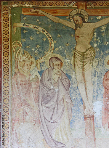 San Vigilio e Maria sotto la Croce; particolare di affresco esterno della chiesa romanica di San Vigilio a Morter; Alto Adige