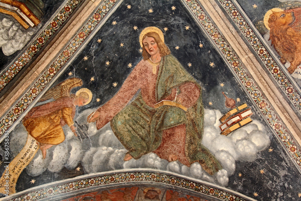 Fototapeta premium l'Evangelista Matteo; volta del protiro della chiesa della Natività di Maria a Pellizzano (Trentino)