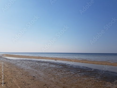 Fototapeta Naklejka Na Ścianę i Meble -  Calm sea and beautiful beach