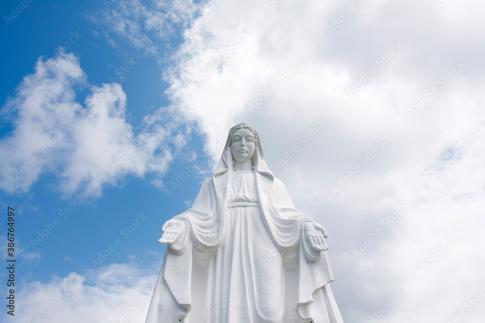 神ノ島教会のマリア像