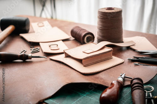 Making bag from vegetable tanned leather