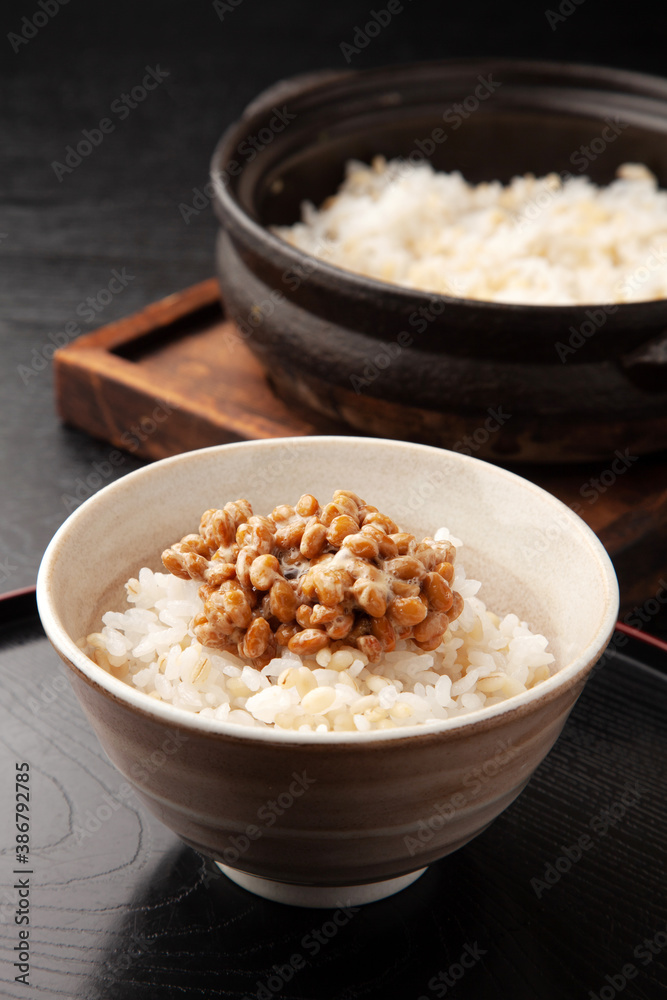 もち麦ご飯と納豆 もち麦ご飯と納豆