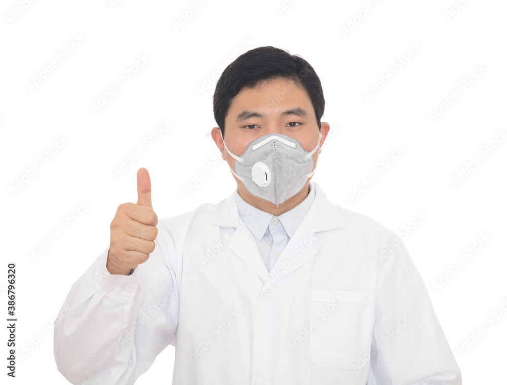 The doctor wearing a mask gave a thumbs up in praise