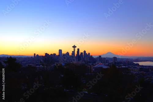 Seattle Skyline at Sunrise in Autumn © Nadia