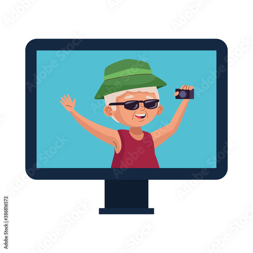 old man eldery tourist with camera photographic in desktop