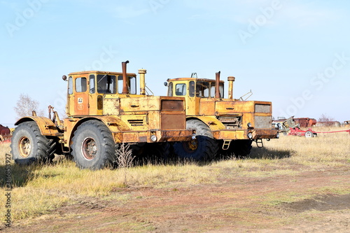 truck  construction  equipment  bulldozer  heavy  tractor  machine  industry  vehicle  machinery  big  yellow  wheel  transportation  loader  mining  road  industrial  dump  transport  dumper  excavat