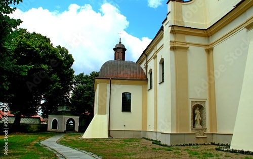 Narol, Kościół, Wieża, Parafia, Architektura photo