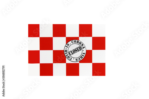 Obraz na płótnie flag with text closed by covid 19 and corona stamp w salonie