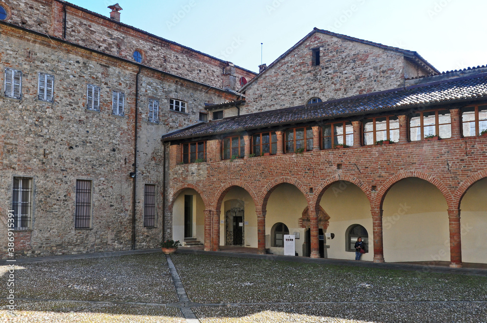 Bobbio, l'Abbazia di San Colombano - Piacenza