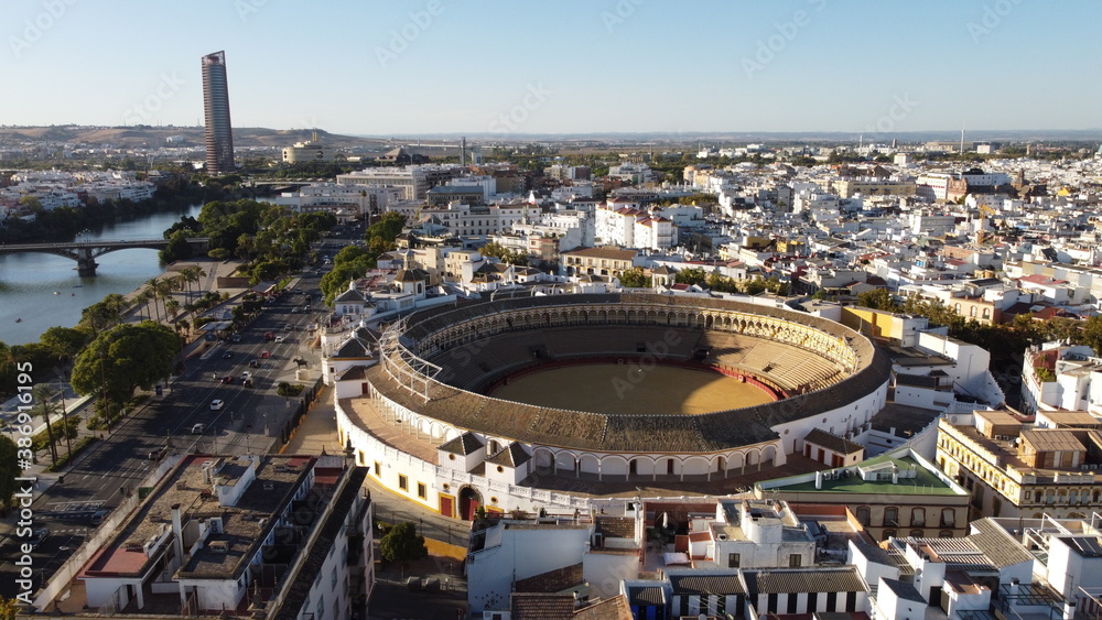 Espectacular foto de la Plaza de Toros de Sevilla