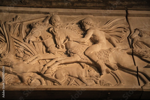 Statues de pierre Dijon portraits