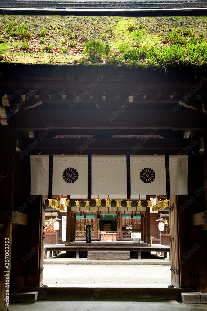 河合神社の山門