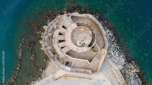 Tableau sur toile Top down view of Saint Nicholas Fort guards the Mandraki harbour in Rhodes city, Greece