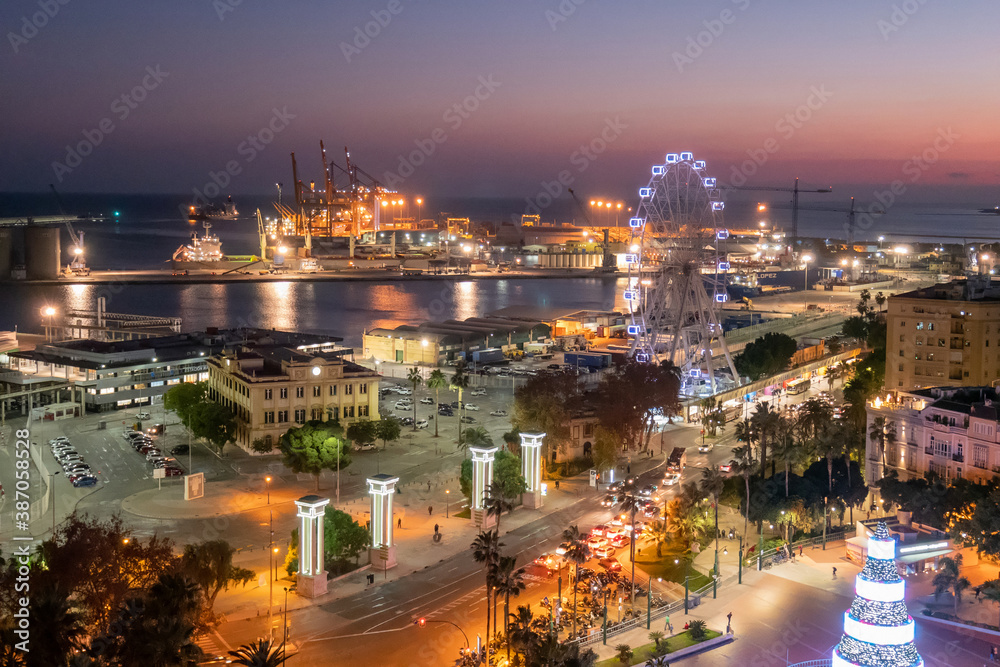 Fototapeta premium Malaga city view at night at christmas time