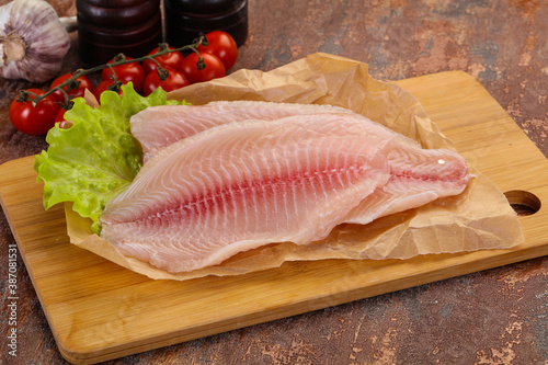 Raw tilapia fish