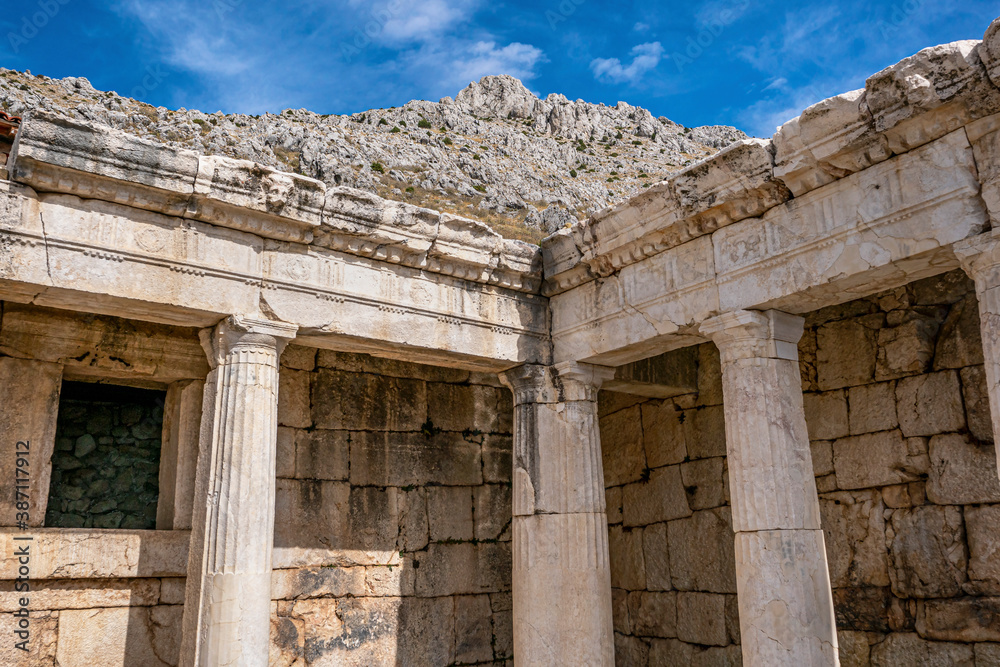 Fototapeta premium The ancient remains of Sagalassos is one of the best-preserved ancient cities in Turkey and city was surrounded by a series of valleys that were gradually incorporated into its territory.