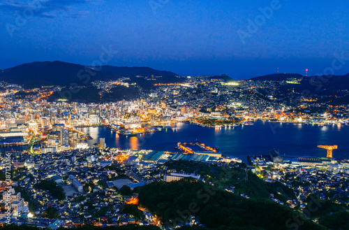 日本三大夜景　長崎　稲佐山から眺望 © oben901