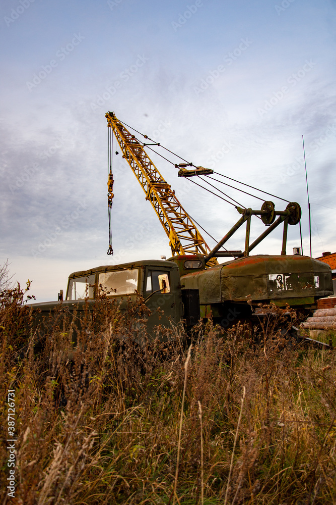 site with crane site with crane