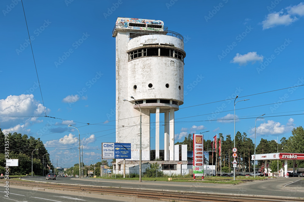 Преображение Белой башни обойдется в 81 млн рублей. Показываем, как она изменитс