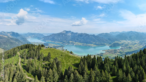 Wolfgangsee im Salzburger Land Salzkammergut Austria Österreich Panorama Alpen Berge
