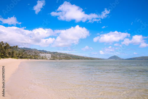 Fototapeta Naklejka Na Ścianę i Meble -  Waialae Beach Park, Kahala, Honolulu,Oahu, Hawaii