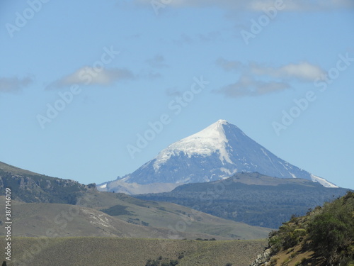 Volcan lanin , paisaje encantador