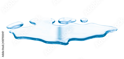 Fotografia spill water drop on the floor isolated on white background.