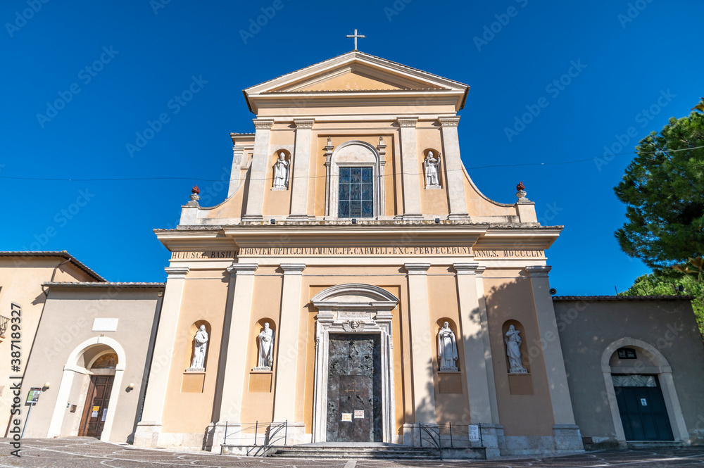 San Valentino church and its architectural details