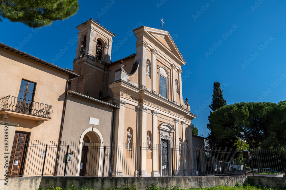 San Valentino church and its architectural details